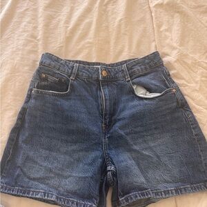 Zara Classic Blue Denim Jeans